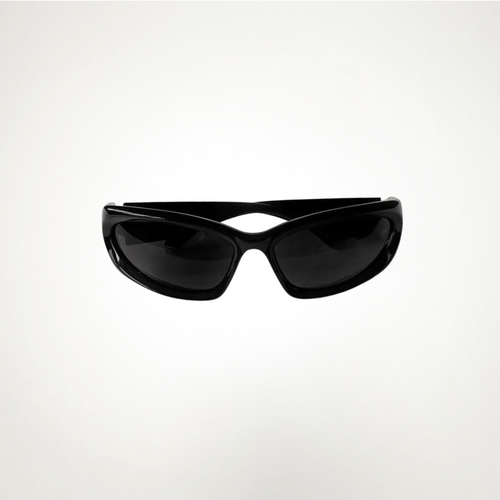 BLACK FRAME + BLACK GLASS